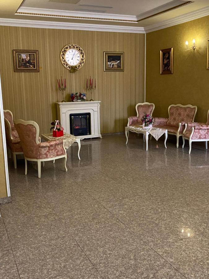 Hotel Onix Роман Экстерьер фото