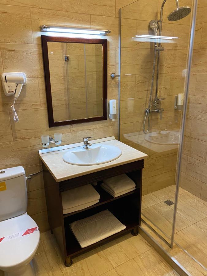Hotel Onix Роман Экстерьер фото